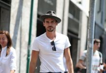 筋トレボディには白Tシャツが似合う!ファッション・コーデ10選