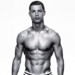 大胸筋の鍛え方が凄いイケメン男性9選