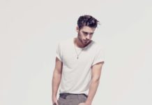 ゆるTシャツで大胸筋を魅せつける胸板男子7選