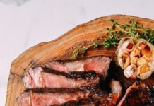 たんぱく質は脂肪になる?たんぱく質の摂り過ぎは太る?