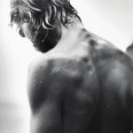 背中もイケメンな後ろ姿12選