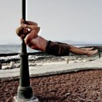 ドラゴンフラッグ選手権!腹筋×腕を鍛えるフラッガー17選